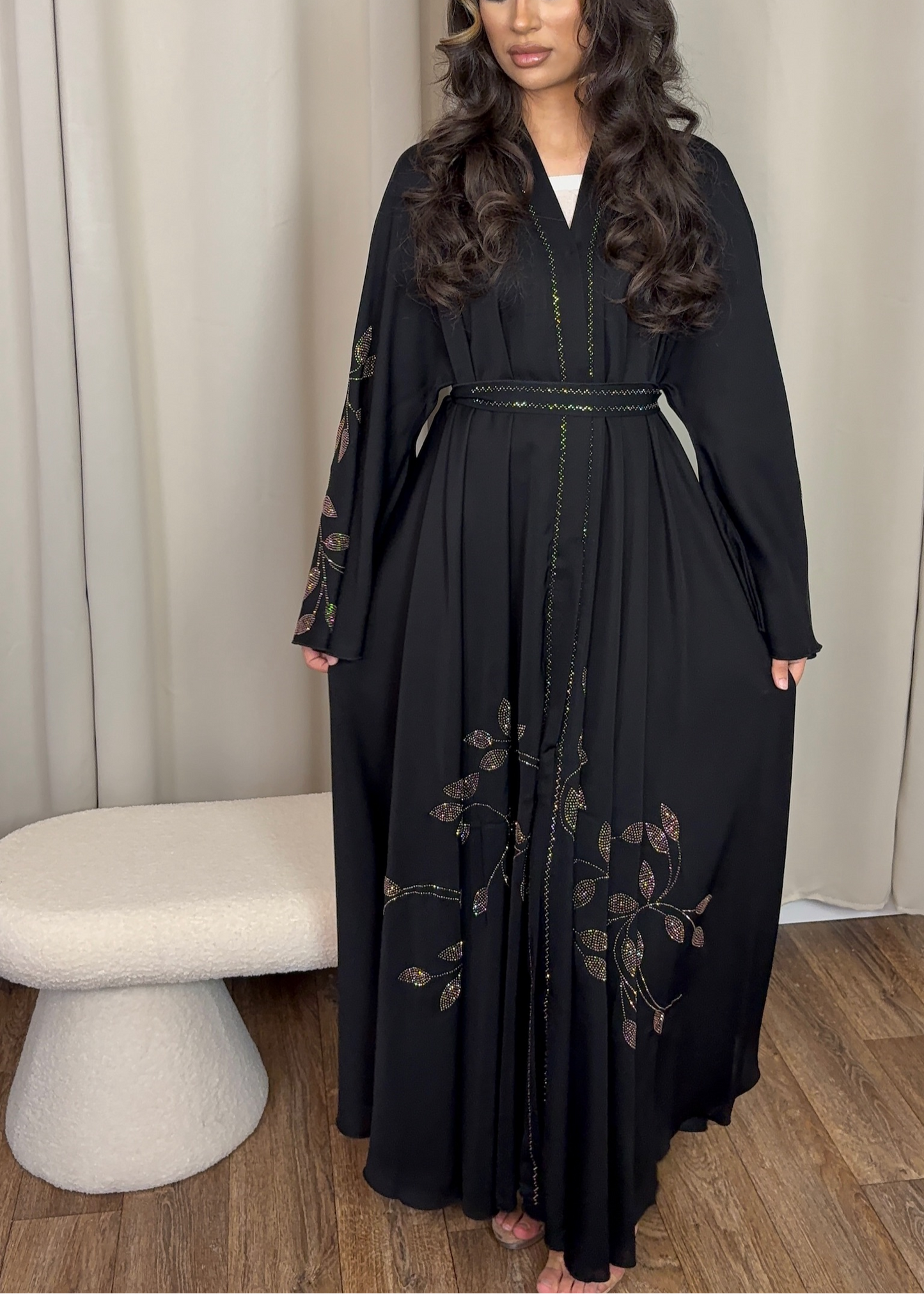 THE NOURA ABAYA